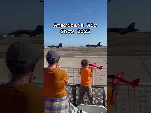 My mom and my brother enjoyed watching this america’s air show,it’s her fist tine#shorts