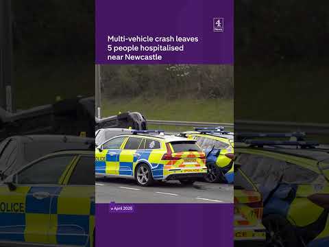 Car crash leaves 5 people hospitalised