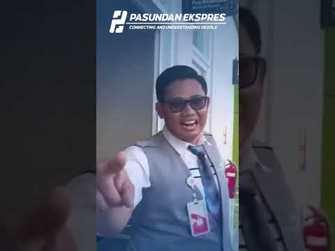 Petugas kereta api (KA) tolak izinkan balita naik kereta api karena tidak memiliki tiket di Stasiun