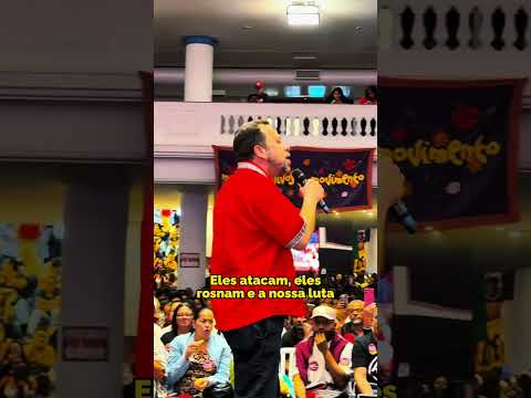 Participei do encontro do MTST pra celebrar o contrato dequase 2mil moradias em SP pelo Governo Lula