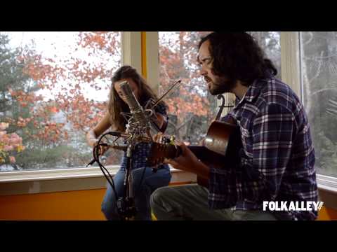 Folk Alley Sessions: Mandolin Orange -