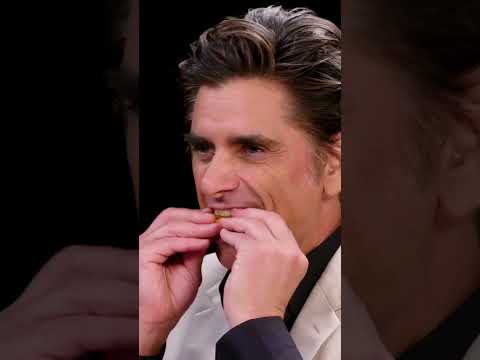 John Stamos' reaction to every wing on Hot Ones 😭😭