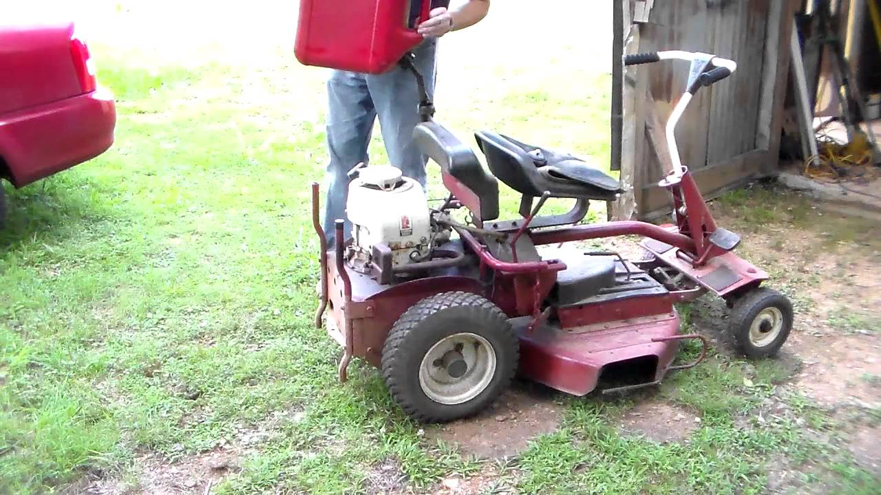 Cold start vintage Snapper lawnmower - YouTube