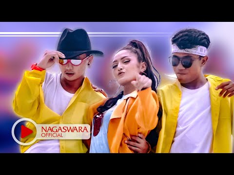 Siti Badriah - Lagi Syantik (Official Music Video NAGASWARA) #music