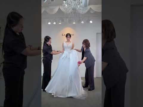 こんな２WAYドレス着てみたい✨️thanks@le_blanc_wedding_officia さま#一度きりの人生一度は魔法にかけられて #プラコレ #dressy花嫁 #ウェディングドレス