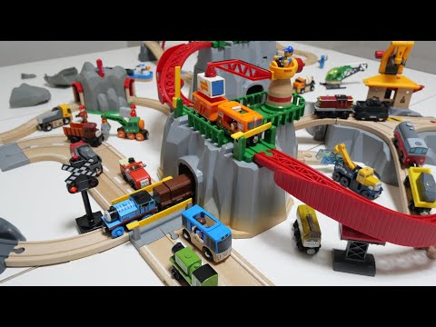 BRIO Cargo Station Town☆Load and unload cargo with Thomas the Tank Engine and Friends♪