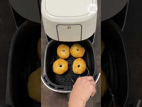 You?ll love these easy and delicious air fryer donuts! #shorts