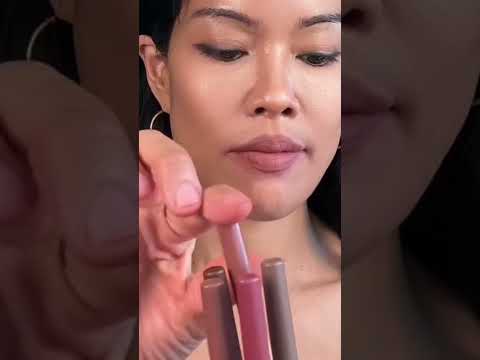 Contouring my lips using all 5 shades from the Make Up For Ever Artist Color Pencil Stellar Set 💋