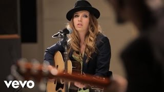 ZZ Ward - Criminal – Live In Studio With Freddie Gibbs