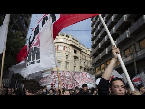 Ελλάδα: Μικρής έκτασης επεισόδια στο πανεκπαιδευτικό συλλαλητήριο κατά των μη κρατικών πανεπιστημίων