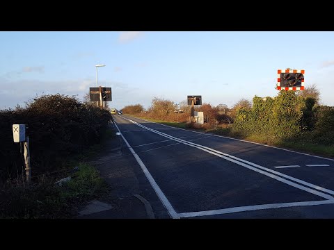Tour: Abandoned Elm Road Level Crossing (March, Cambridgeshire)