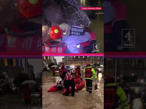 Thousands evacuatedas Typhoon Haikui causes chaos in China
