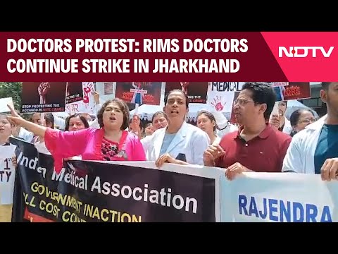 Doctors Protest | Doctors At RIMS Jharkhand Continue Strike Over Unmet Demands