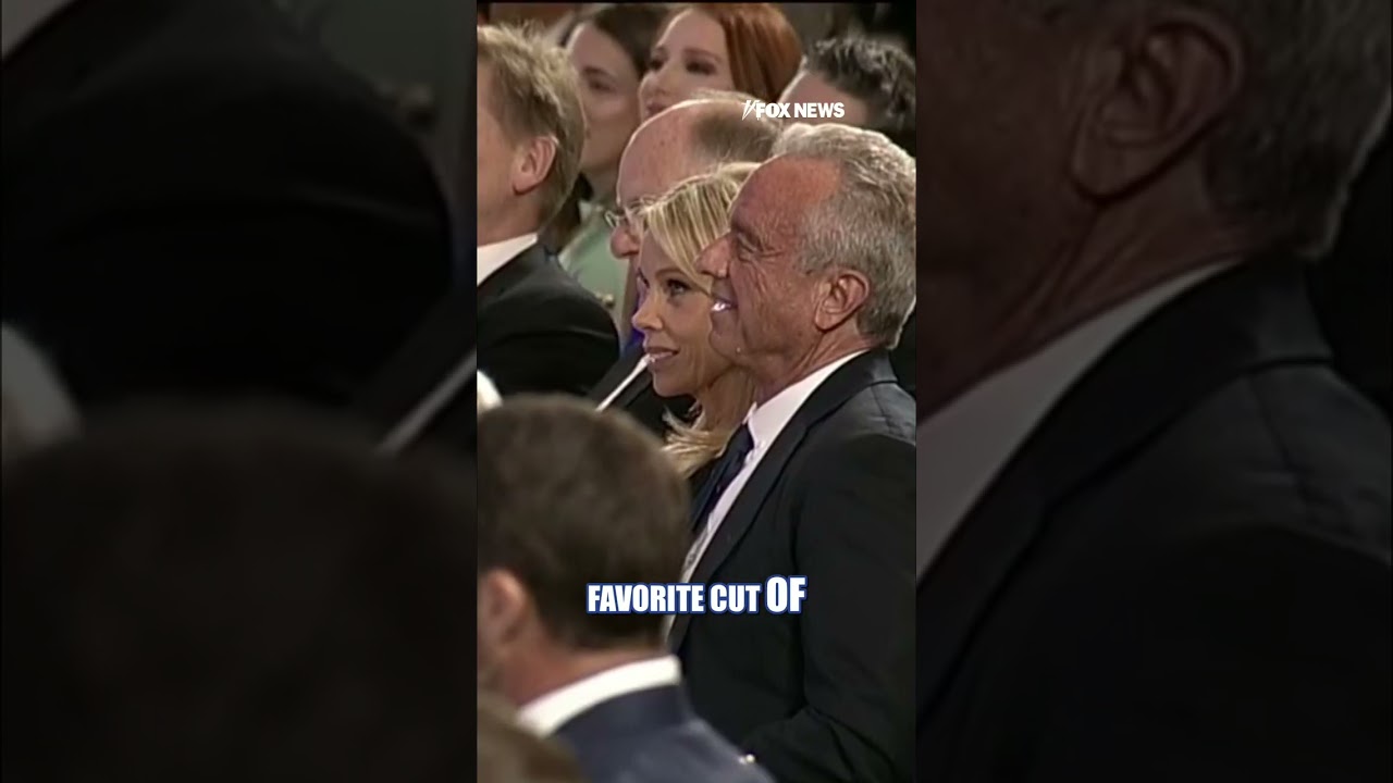 WATCH: President Trump ROASTS RFK Jr #shorts #trump #foxnews #usnews #whitehouse