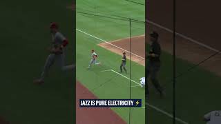 Jazz creates a run for the Yankees by wreaking all sorts of havoc on the basepaths. 🎷