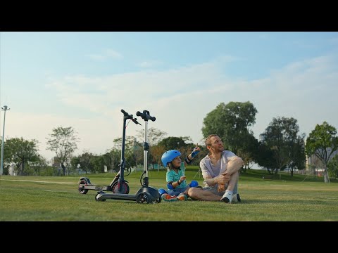 iScooter iK2 Kids Electric Scooter with Flashing Wheels