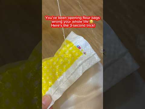 Easy way to open flour bag in 3 seconds! #lifehack #shortsvideo #kitchenhacks #tipsandtricks #food