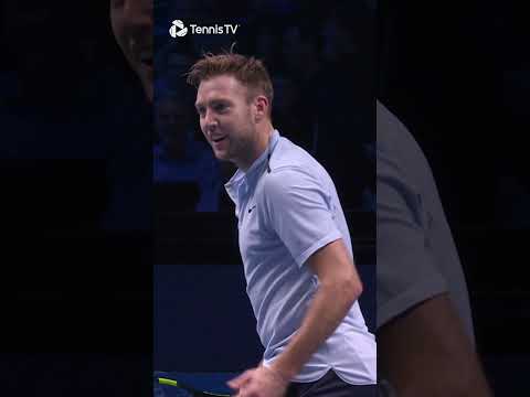 Roger Federer's BIG Distraction vs Jack Sock 🍑