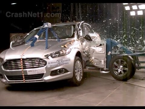 Видео краш-теста Ford Fusion us с 2012 года