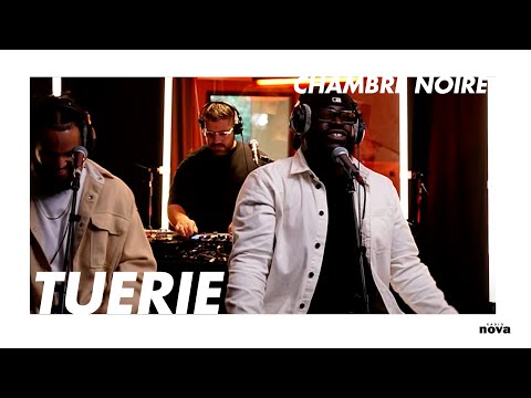 Tuerie en live chez Radio Nova | Chambre Noire
