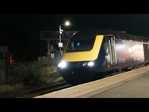 Scotrail Inter7city Refurbished MK3 Carriages on platform distance checking at Kirkcaldy