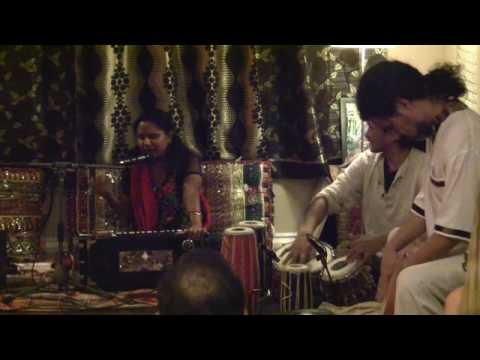 Kamini - Live recording from Kirtan with Kamini. This one is for Kaali Maa - A form of Goddess who is the destroyer of evil forces!