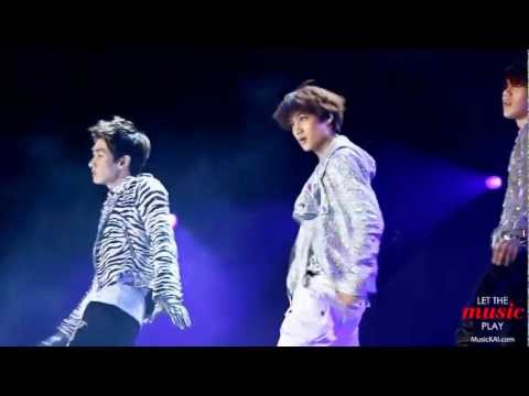 120818 SM Concert Seoul, KAI dance with Taemin, Eunhyuk