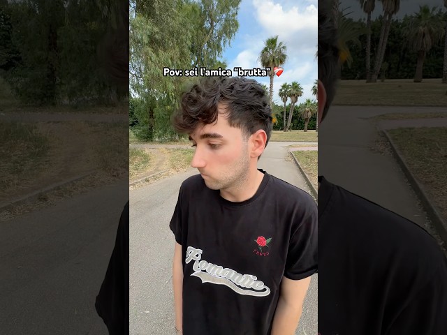 Non dovresti mai sentirti meno bella. Te lo dico io sei speciale e bellissima.❤️🥺