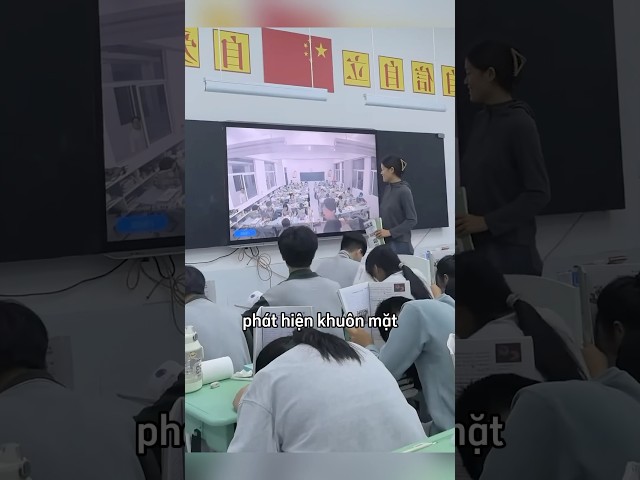 kiểm tra miệng random bằng camera phát hiện khuôn mặt