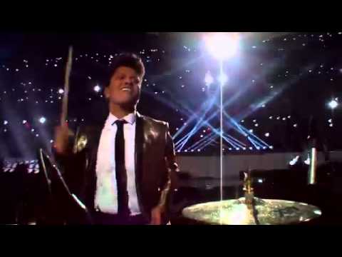 Bruno Mars - Locked Out Of Heaven - Super Bowl