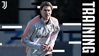 Vlahović's First Training Session with Juventus! | Juventus Training