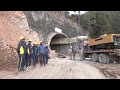 UTTARKASHI TUNNEL COLLAPSE: 40 WORKERS FEARED TO BE TRAPPED, RESCUE MISSION BEGINS | News9