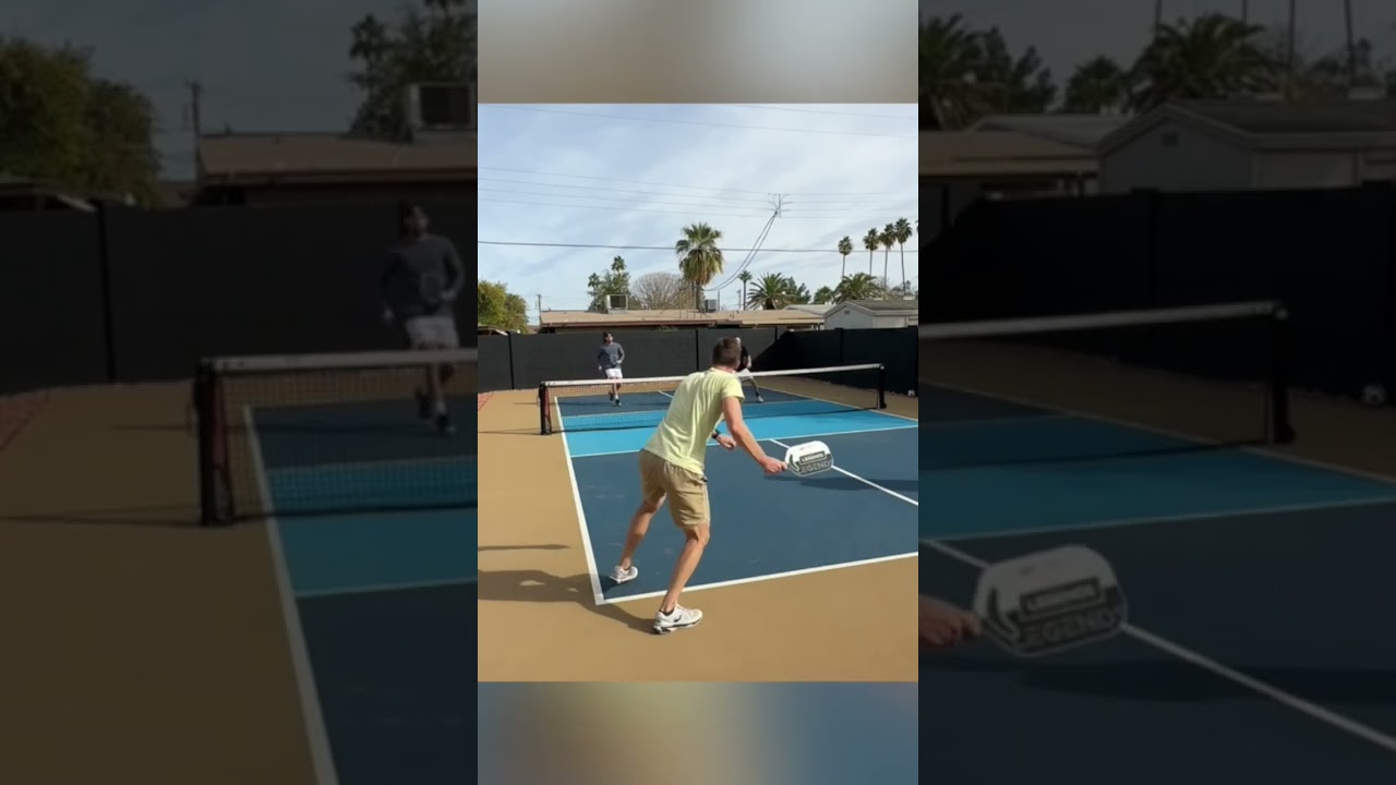 Pros vs amateurs pickleball. Pros play lefty. #shorts