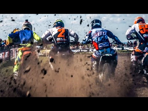 Honda CR500 Battles for National Championship Against Modern Bikes