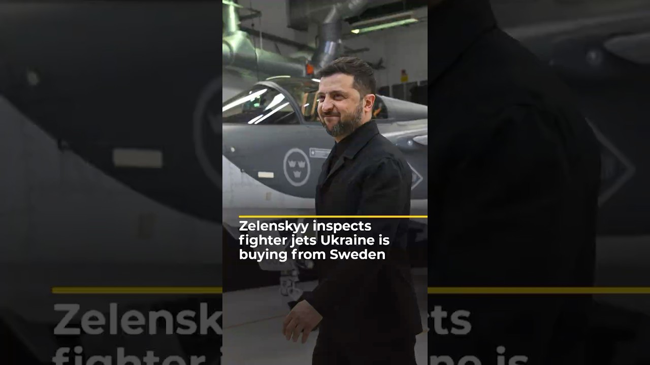 Zelenskyy checks out Gripen fighter jets Ukraine buying from Sweden