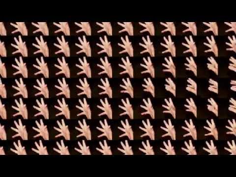 0.8秒と衝撃。「MadDrumming1」PV