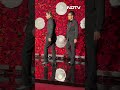 Shah Rukh Khan ने आनंद पंडित की बर्थडे पार्टी में पैपराज़ी की ये ख्‍वाहिश की पूरी  - 00:42 min - News - Video