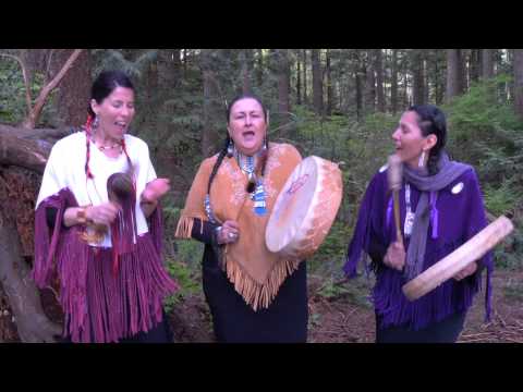 Iskwew Singers - Waniska (Cree Morning Song)