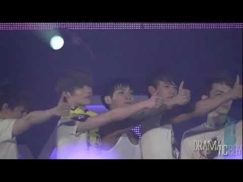 120721 SHINee World concert in Seoul ending_taemin