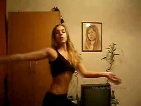 This Hot Teen Dance Seductively 18