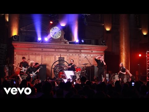 Miss Atomic Bomb (Live from the Artists Den)