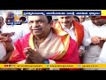 Devotees compete to have selfies with Brahmanandam in Tirumala