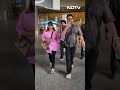 Couple Spotting: Kapil Sharma अपनी पत्नी Ginni Chatrath के साथ Airport पर नजर आये  - 00:49 min - News - Video