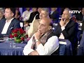 NDTV के Editor-In-Chief Sanjay Pugalia ने Defence Conclave में किया Rajnath Singh का स्वागत - 03:36 min - News - Video