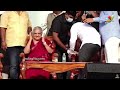 UK PM రిషి సునక్ అత్తగారితో ఎన్టీఆర్ మాటా మంతి.. | NTR Conversation With Rishi Sunaks Mother-In-Law  - 01:56 min - News - Video