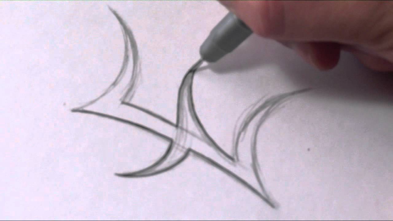 How To Draw a Simple Tribal Letter E - YouTube