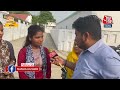Lok Sabha Election: Balia में First Time Voters किन मुद्दों पर कर रहे हैं मतदान? | AajTak News - 04:22 min - News - Video