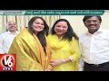 Ex MP Vivek couple honour Civils 2015 topper Tina Dabi at Hyderabad