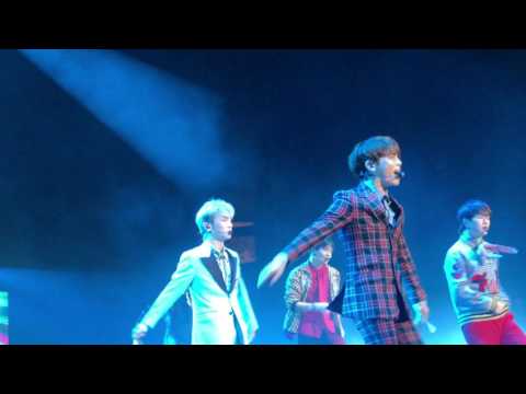 SHINee - Hitchhiking