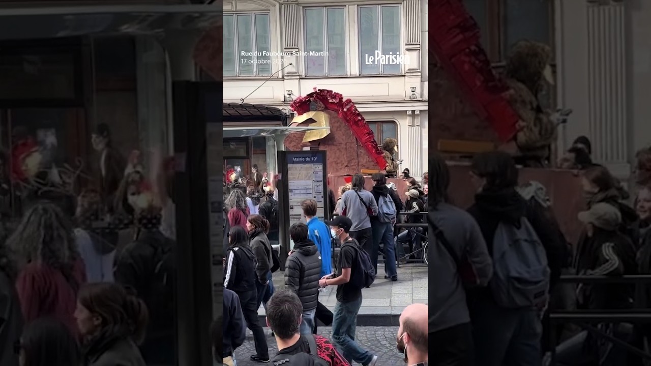 17 octobre : le cheval de Troie de l'école Boulle défile à Paris